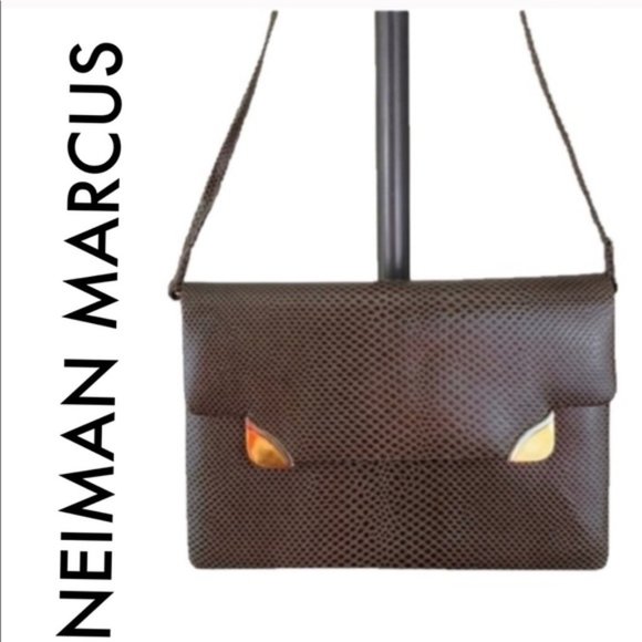 Neiman Marcus Handbags - 👑 NEIMAN MARCUS VINTAGE EVENING SHOULDER BAG